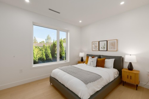 477 20Th Avenue W, Vancouver, BC - Indoor Photo Showing Bedroom