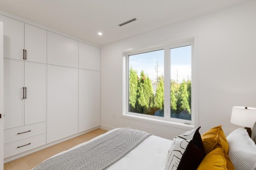 477 20Th Avenue W, Vancouver, BC - Indoor Photo Showing Bedroom