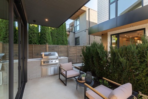 477 20Th Avenue W, Vancouver, BC - Outdoor With Deck Patio Veranda With Exterior