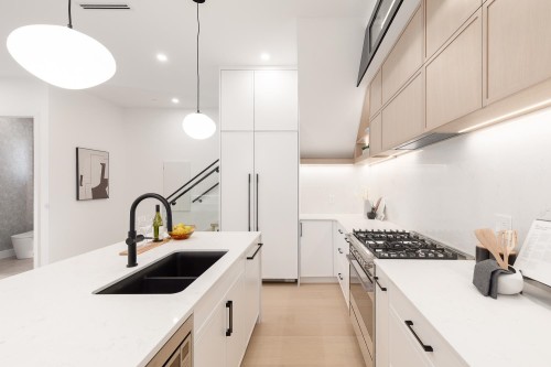 477 20Th Avenue W, Vancouver, BC - Indoor Photo Showing Kitchen With Double Sink With Upgraded Kitchen