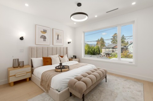 477 20Th Avenue W, Vancouver, BC - Indoor Photo Showing Bedroom