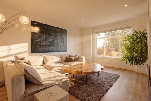 1315 Thomas Avenue, Coquitlam, BC 