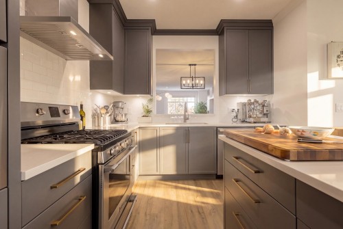 1315 Thomas Avenue, Coquitlam, BC 