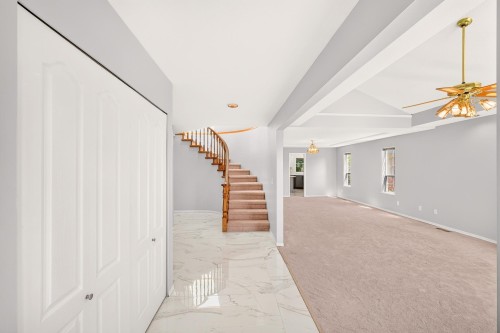1237 Durant Drive, Coquitlam, BC - Indoor Photo Showing Other Room