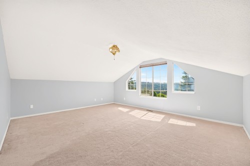 1237 Durant Drive, Coquitlam, BC - Indoor Photo Showing Other Room