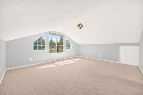 1237 Durant Drive, Coquitlam, BC - Indoor Photo Showing Other Room