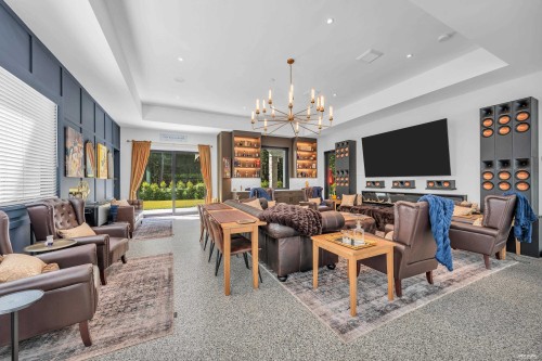 372 Moyne Drive, West Vancouver, BC - Indoor Photo Showing Living Room