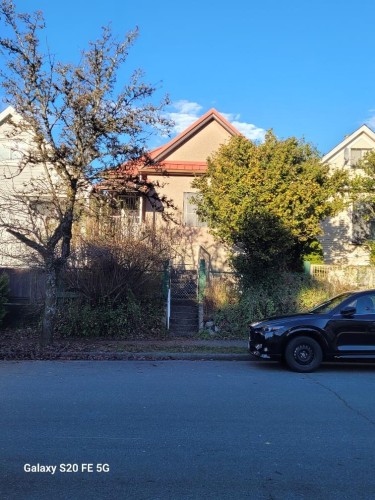 1127 Keefer Street, Vancouver, BC - Outdoor With View