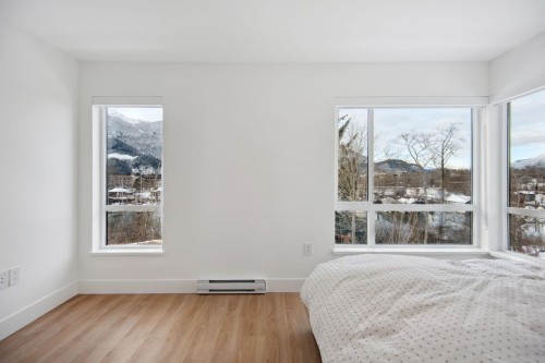 38087 Helm Way, Squamish, BC - Indoor Photo Showing Bedroom