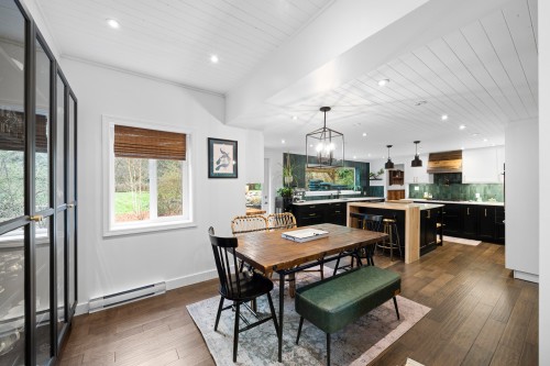 26996 Ferguson Avenue, Maple Ridge, BC - Indoor Photo Showing Dining Room