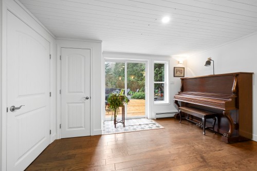 26996 Ferguson Avenue, Maple Ridge, BC - Indoor Photo Showing Other Room