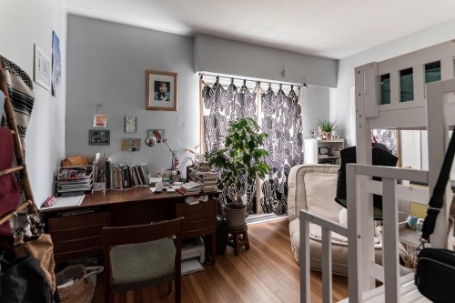 1924 Kitchener Street, Vancouver, BC - Indoor Photo Showing Other Room
