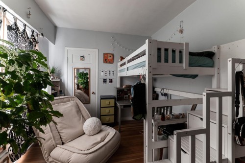 1924 Kitchener Street, Vancouver, BC - Indoor Photo Showing Other Room