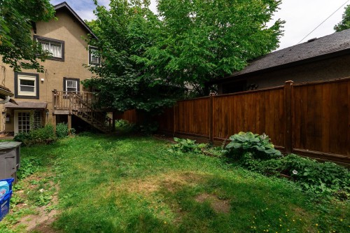 1924 Kitchener Street, Vancouver, BC - Outdoor
