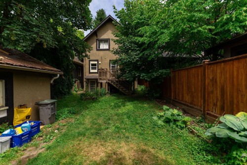 1924 Kitchener Street, Vancouver, BC - Outdoor