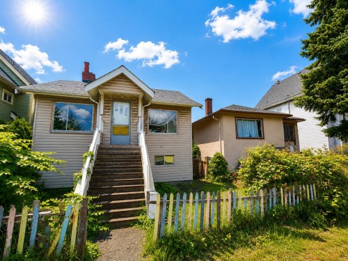 4371 Knight Street, Vancouver, BC - Outdoor