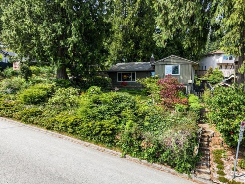 1380 Coleman Street, North Vancouver, BC 