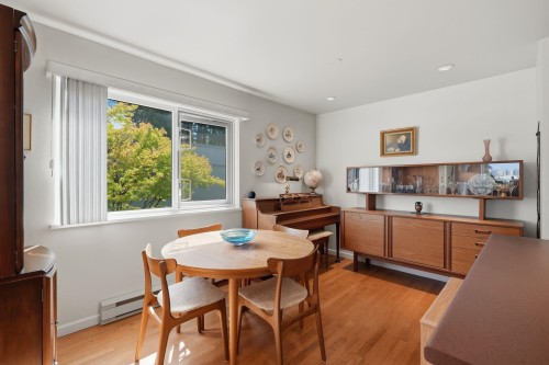 1344 7Th Avenue W, Vancouver, BC - Indoor Photo Showing Dining Room