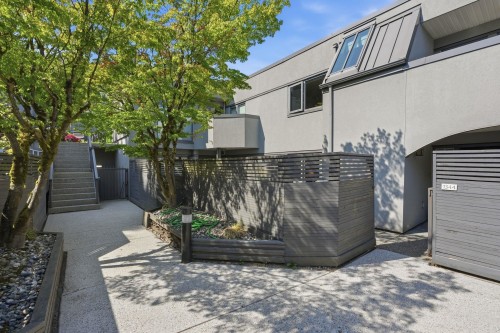 1344 7Th Avenue W, Vancouver, BC - Outdoor With Exterior