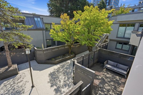 1344 7Th Avenue W, Vancouver, BC - Outdoor