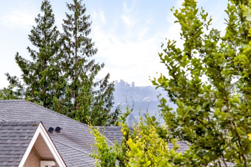 35-3400 Devonshire Avenue, Coquitlam, BC 
