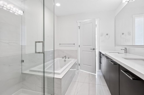35-3400 Devonshire Avenue, Coquitlam, BC 