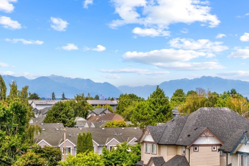 1-3993 Chatham Street  Richmond, BC V7E 2Z6