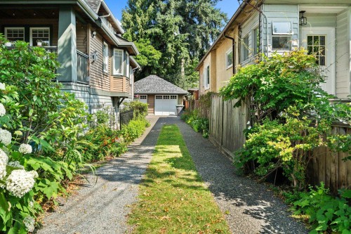 3027 7Th Avenue W, Vancouver, BC - Outdoor