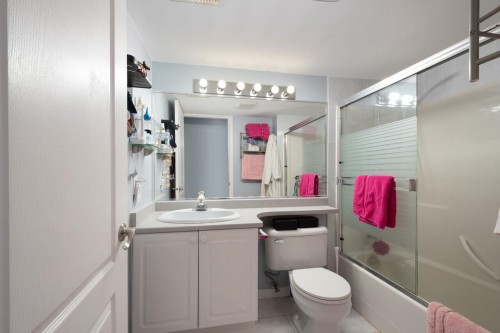 51 Wilkes Creek Drive, Port Moody, BC - Indoor Photo Showing Bathroom