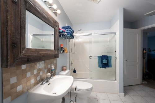 51 Wilkes Creek Drive, Port Moody, BC - Indoor Photo Showing Bathroom