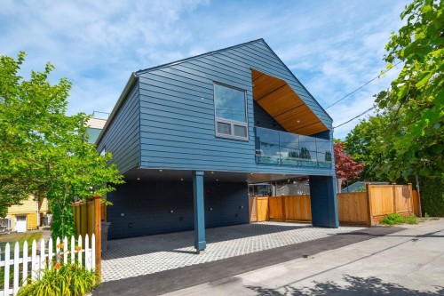 3122 11Th Avenue W, Vancouver, BC - Outdoor
