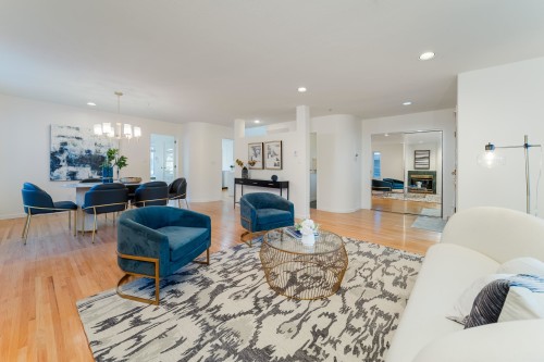 4682 14Th Avenue W, Vancouver, BC - Indoor Photo Showing Living Room