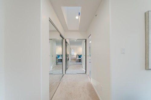 4682 14Th Avenue W, Vancouver, BC - Indoor