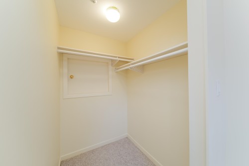 4682 14Th Avenue W, Vancouver, BC - Indoor With Storage