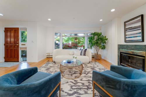 4682 14Th Avenue W, Vancouver, BC - Indoor Photo Showing Living Room With Fireplace