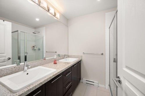27-1338 Hames Crescent, Coquitlam, BC - Indoor Photo Showing Bathroom