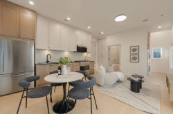 2544 Grant Street  Vancouver, BC V5K 3G7