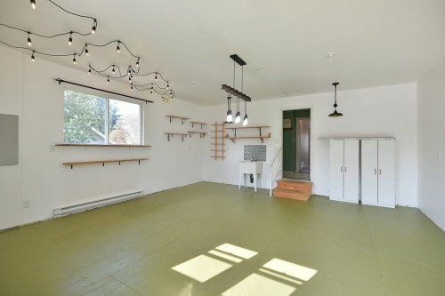 4871 Blueberry Place, Sechelt, BC - Indoor Photo Showing Other Room