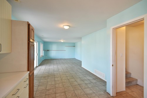 4871 Blueberry Place, Sechelt, BC - Indoor Photo Showing Other Room