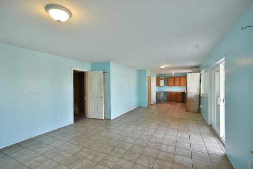 4871 Blueberry Place, Sechelt, BC - Indoor Photo Showing Other Room