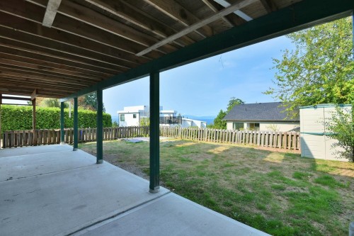 4871 Blueberry Place, Sechelt, BC - Outdoor With Exterior