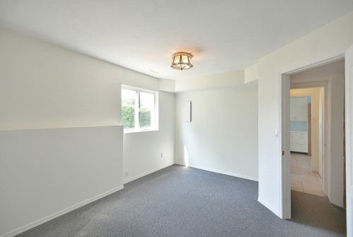 4871 Blueberry Place, Sechelt, BC - Indoor Photo Showing Other Room