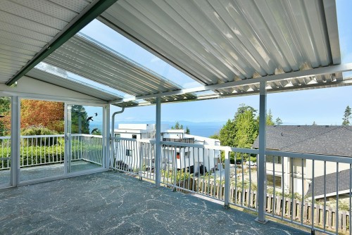 4871 Blueberry Place, Sechelt, BC - Outdoor With Exterior