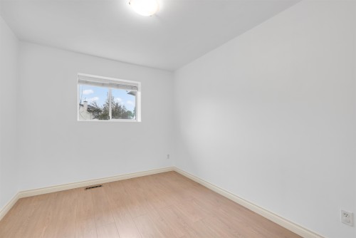 23003 Reid Avenue, Maple Ridge, BC - Indoor Photo Showing Other Room