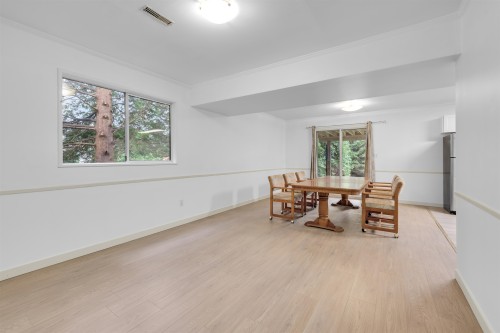 23003 Reid Avenue, Maple Ridge, BC - Indoor