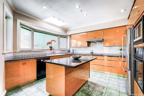 6718 Arbutus Street, Vancouver, BC - Indoor Photo Showing Kitchen