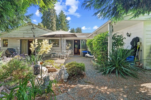 1454 Sowden Street, North Vancouver, BC - Outdoor