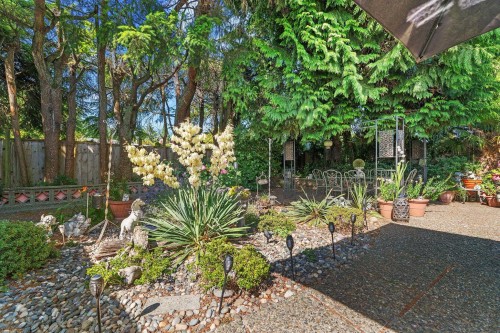 1454 Sowden Street, North Vancouver, BC - Outdoor