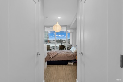 1105-2351 Beta Avenue, Burnaby, BC - Indoor
