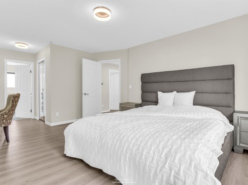 3466 Dieppe Drive, Vancouver, BC - Indoor Photo Showing Bedroom